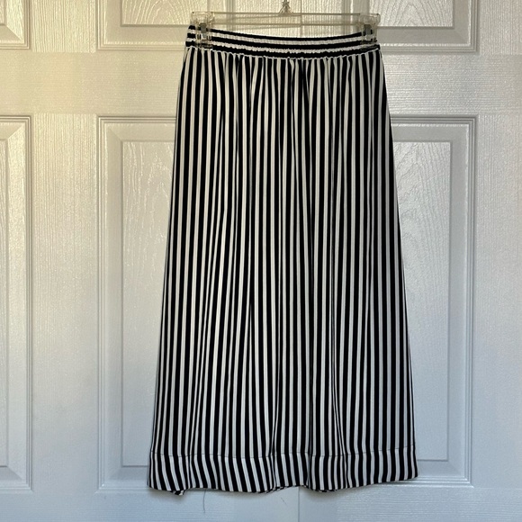 2 H&M Midi Striped Skirt - Picture 2 of 5